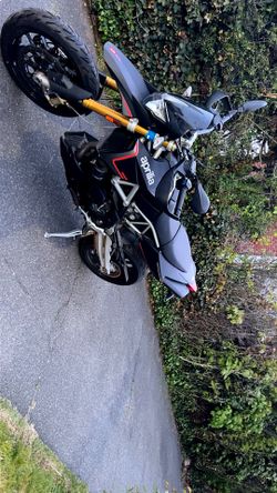 2015 Aprilia Dorsoduro 750