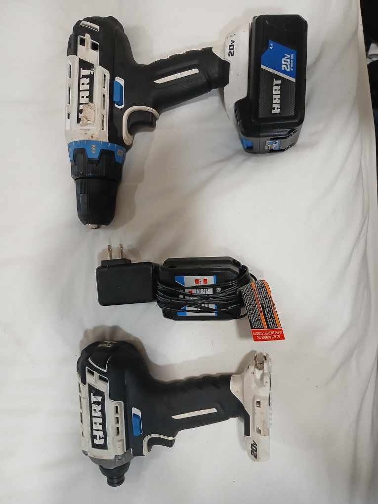 HART 20 VOLT DRILL AND DRIVER COMBINATION SET