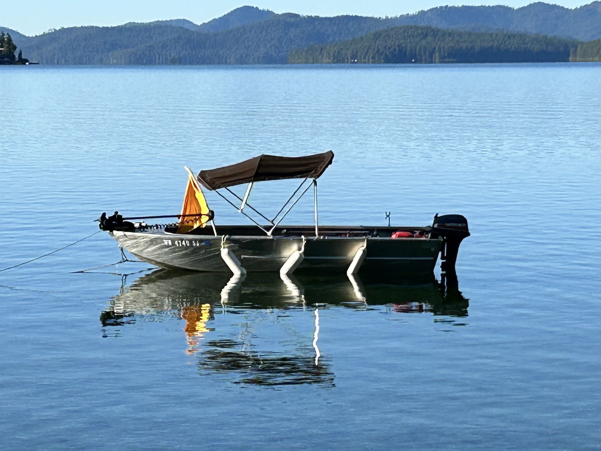 1979 Hewescraft River Runner
