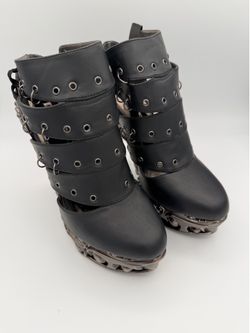 Hades Kato Platform Shoe, Size 8
