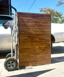 bedroom dresser, Claremont Mesa, 65
