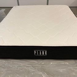 Titan Plus, King, Cover: GlacioTex Cooling Cover Like New, Perfect Condition $450 
