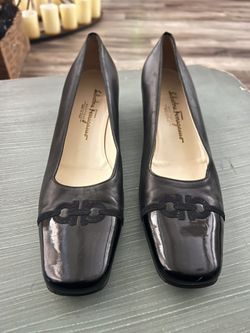 Salvatore Ferragamo. Size 81/2
