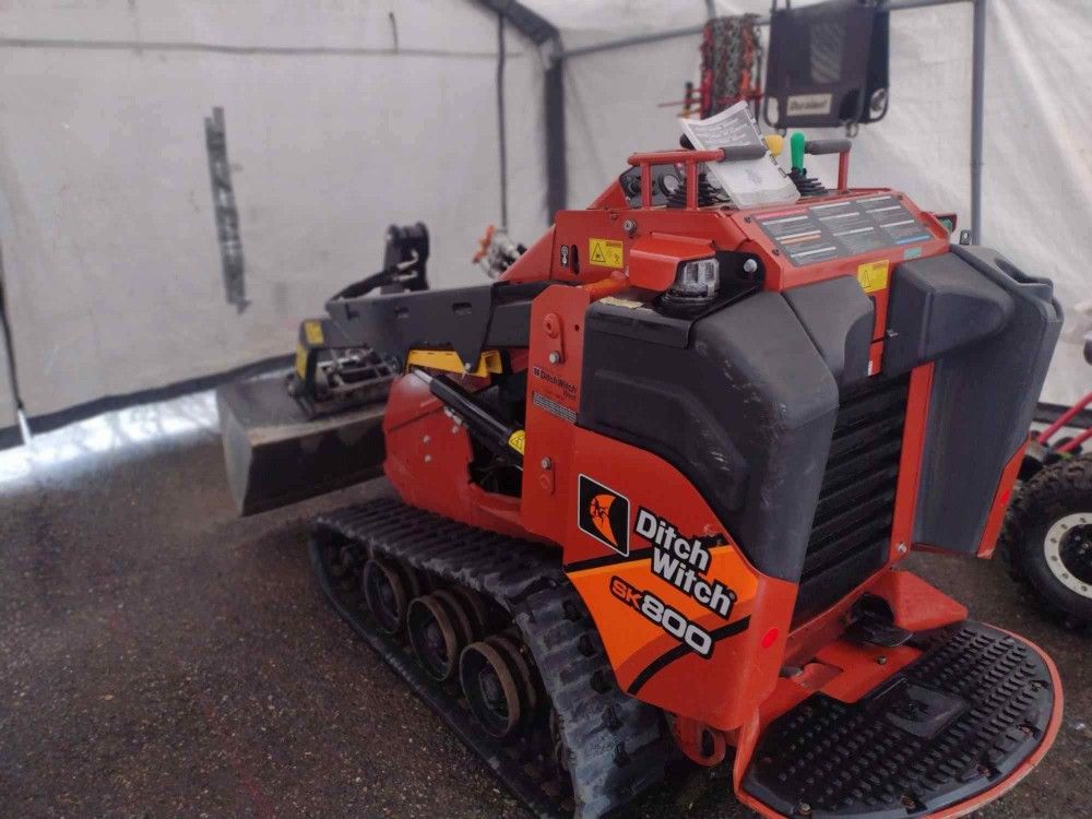Ditch Witch Sk800 for Sale in Everett, WA OfferUp