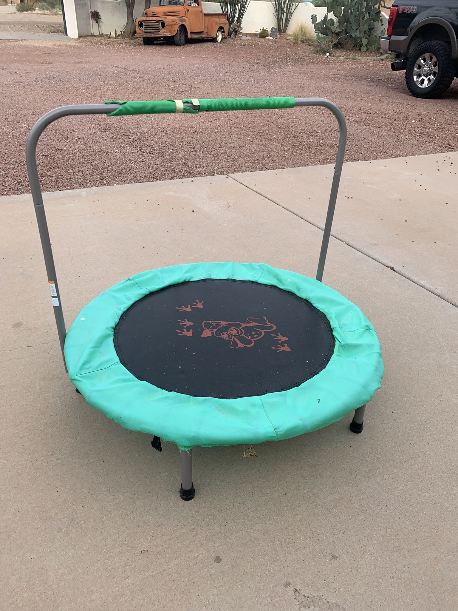 Small Trampoline For Toddler With Handle