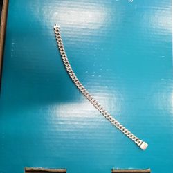 Pandora Timeless Pavé Cuban Chain Bracelet
Sterling silver