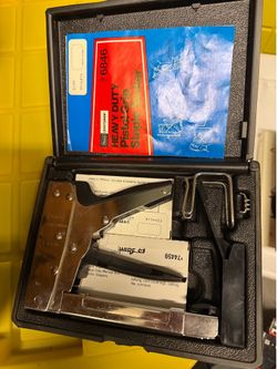 SEARS CRAFTSMAN HEAVY DUTY PISTOL GRIP STAPLE TACKER