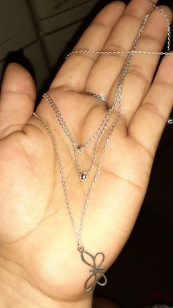 Three-dimensional silver 925 necklace. Collar de tres capas de plata 925 muy hermoso