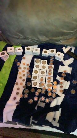 Huge lot of coins