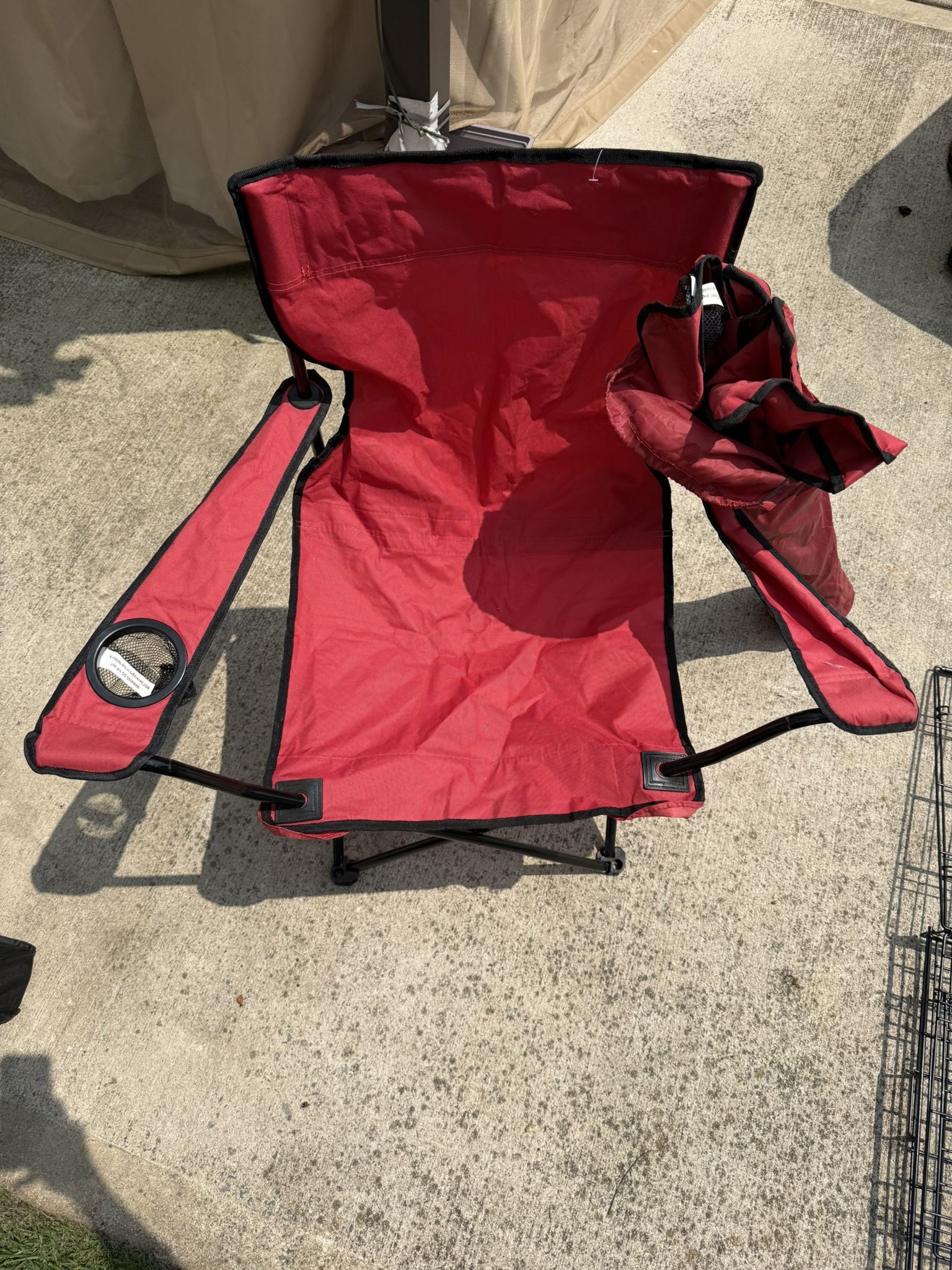 Set of 2 Red Foldable Camping Chairs with Cupholders – Portable Outdoor Seating