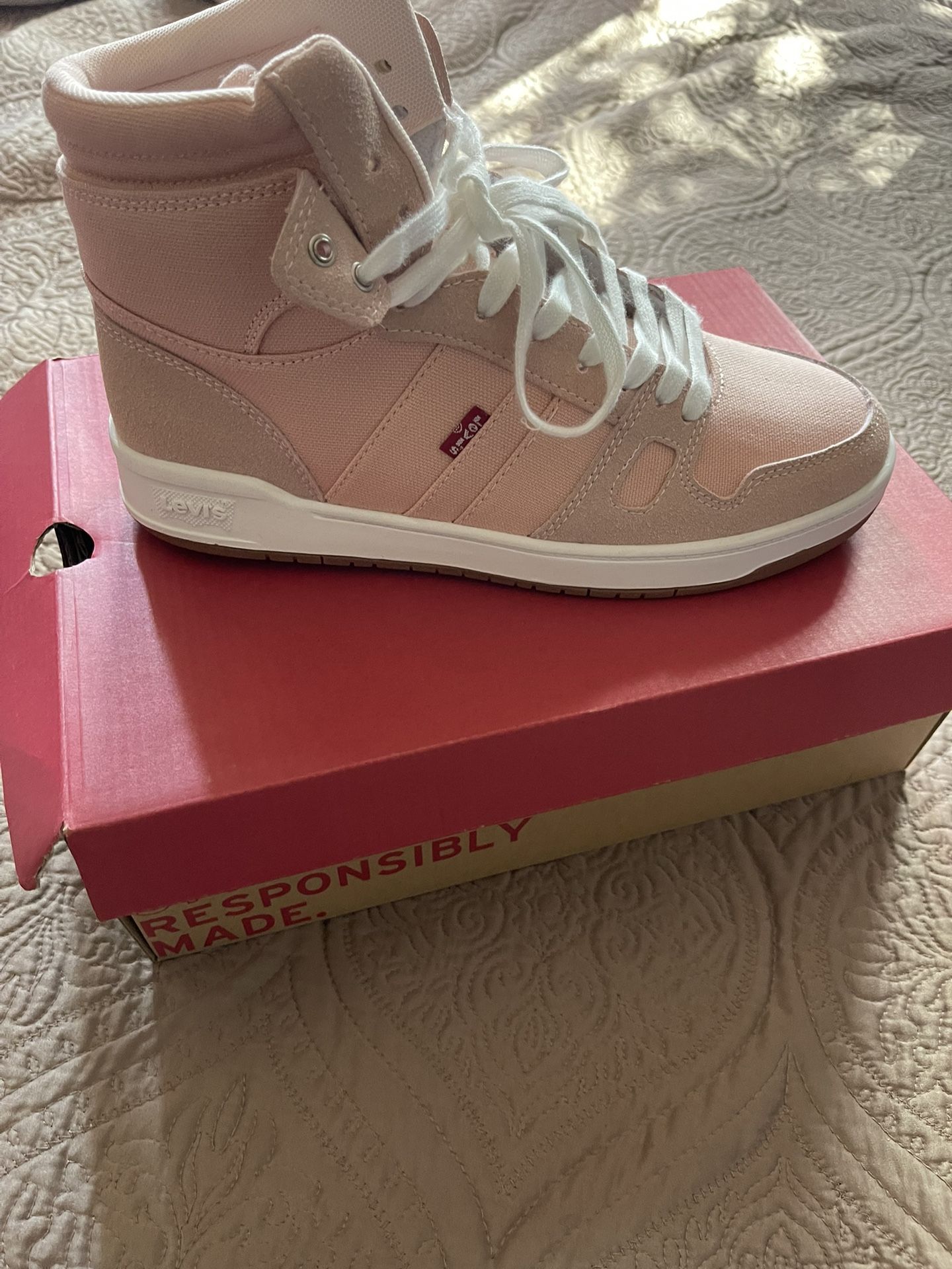 Levi’s High Top
