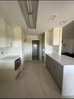 Custom Kitchen Cabinets