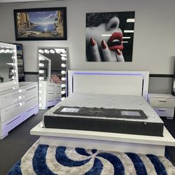 4PC King Bedroom Set