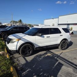 Ford Explorer 2015 81k  Milles 