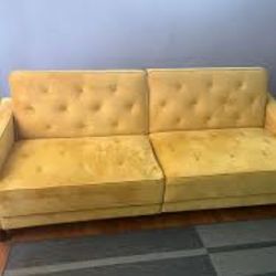 The Novogratz Vintage Tufted Split Back Futon