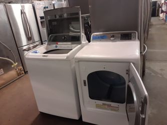 Samsung top load washer and gas dryer set in excellent conditions with 4 months warranty