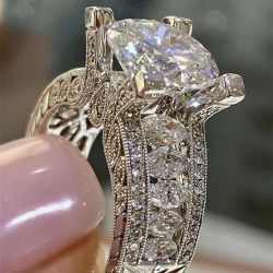 Silver Cubic Zirconia CZ Dazzling Ring Size 8