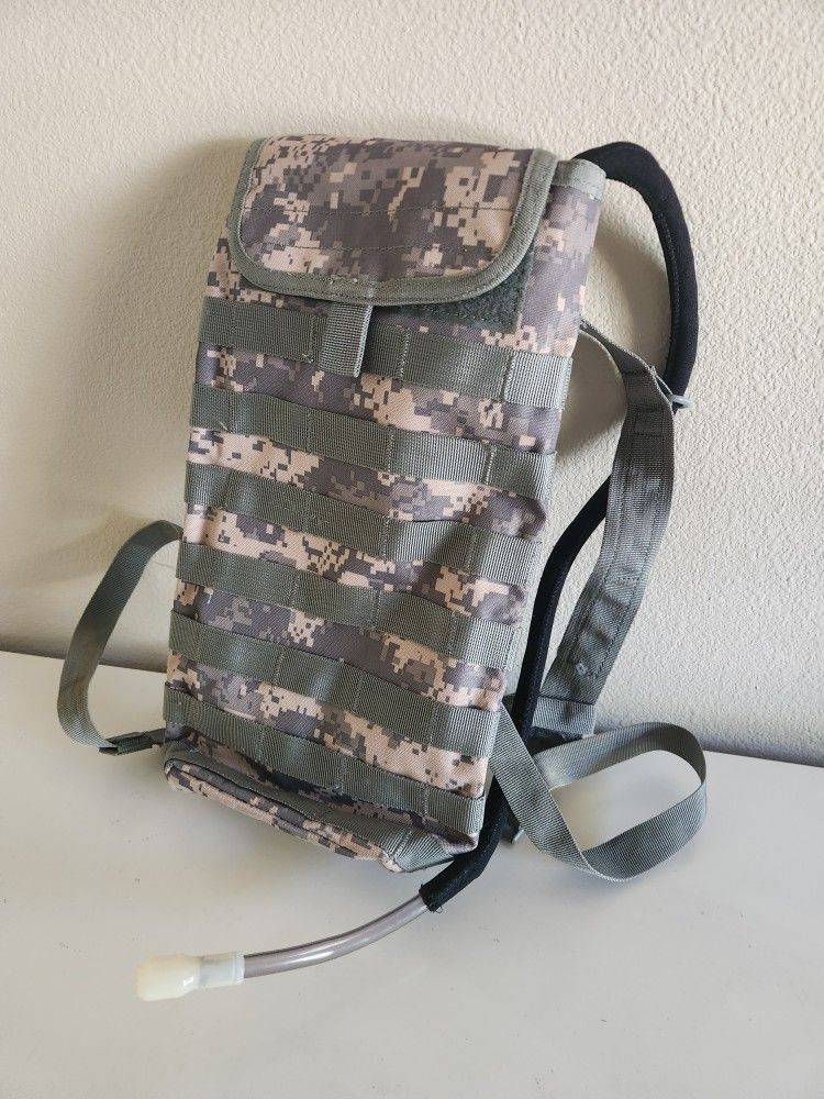 New Camouflage Camelbak Style Backpack