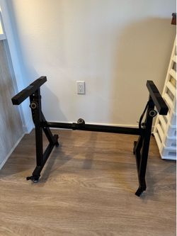 Piano stand, steel Z-frame