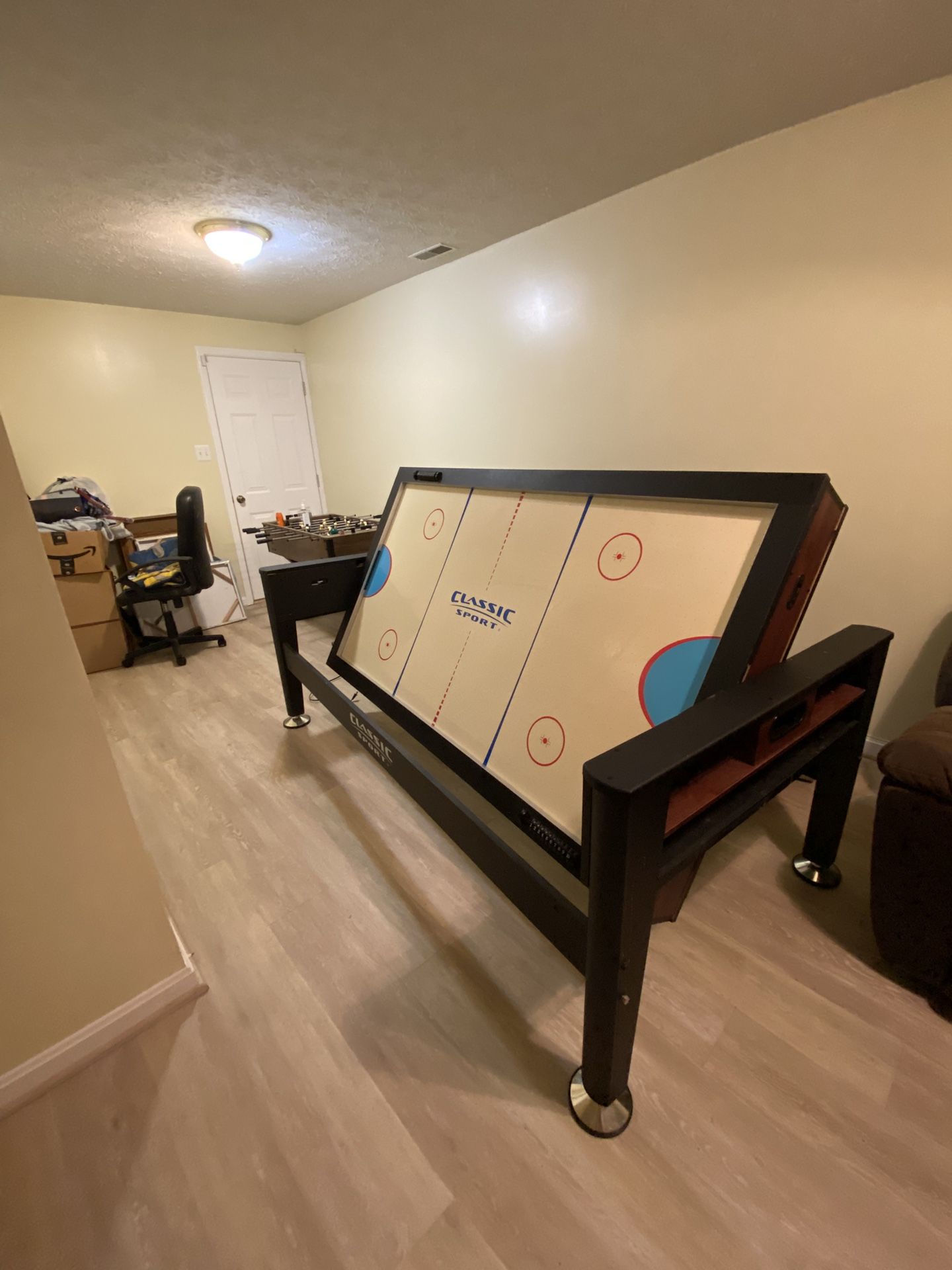 multi-game table