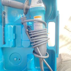 Makita 4” Grinder With Cord