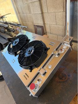 NEW Aluminum radiator w/dual electric fans