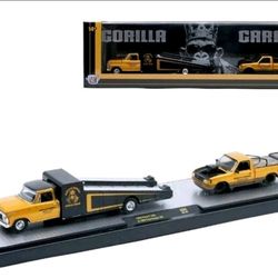 M2 Machines Auto-Haulers Gorilla Garage 1969 Ford F-350 & 1995 Ford Ranger XLT R