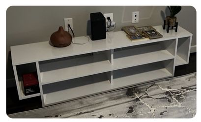White tv Stand