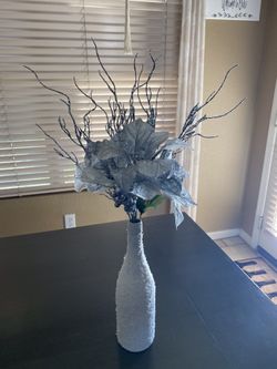 FROSTY WINE BOTTLE DECORATION ❄️☃️