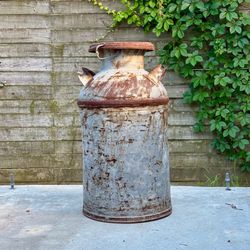 Vintage rusty 10 Gallon Rusty Milk Can