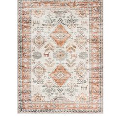 8/10 Brand New Machine Washable Vintage Design Rug 