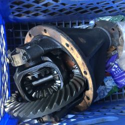 Lexus rear differential  axle for a 1997 Lexus