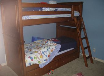 Twin Bunk beds