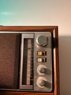 Sony Vintage 9740W AM FM Radio