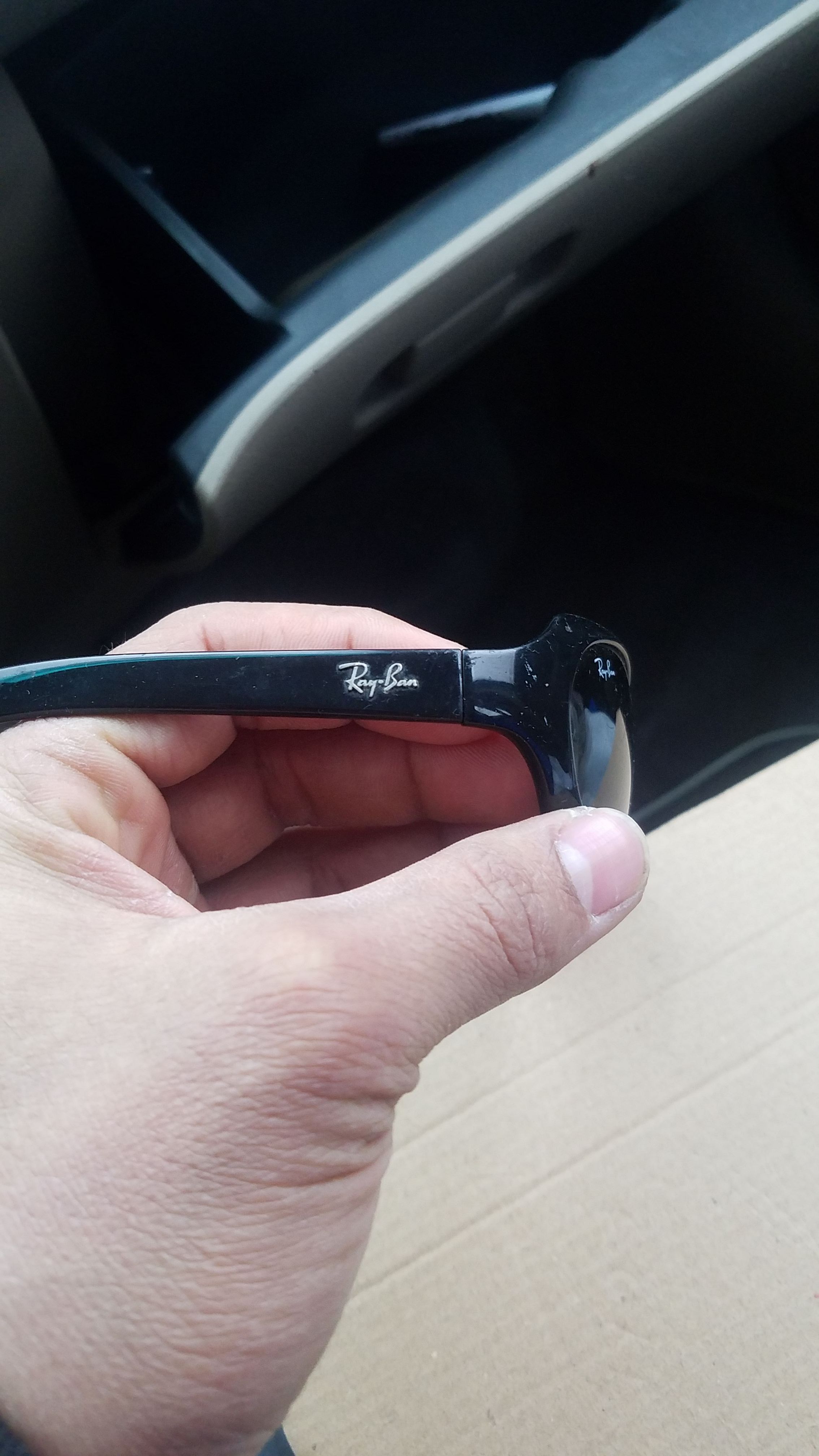 Ray ban