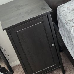 2 Side Tables