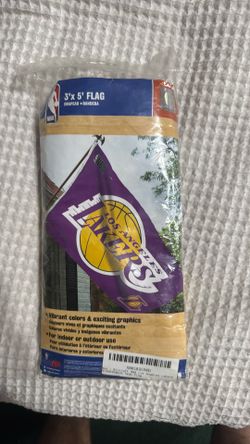 $5 Lakers flag