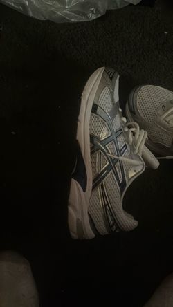 Good running and dressing shoes  for a low price
