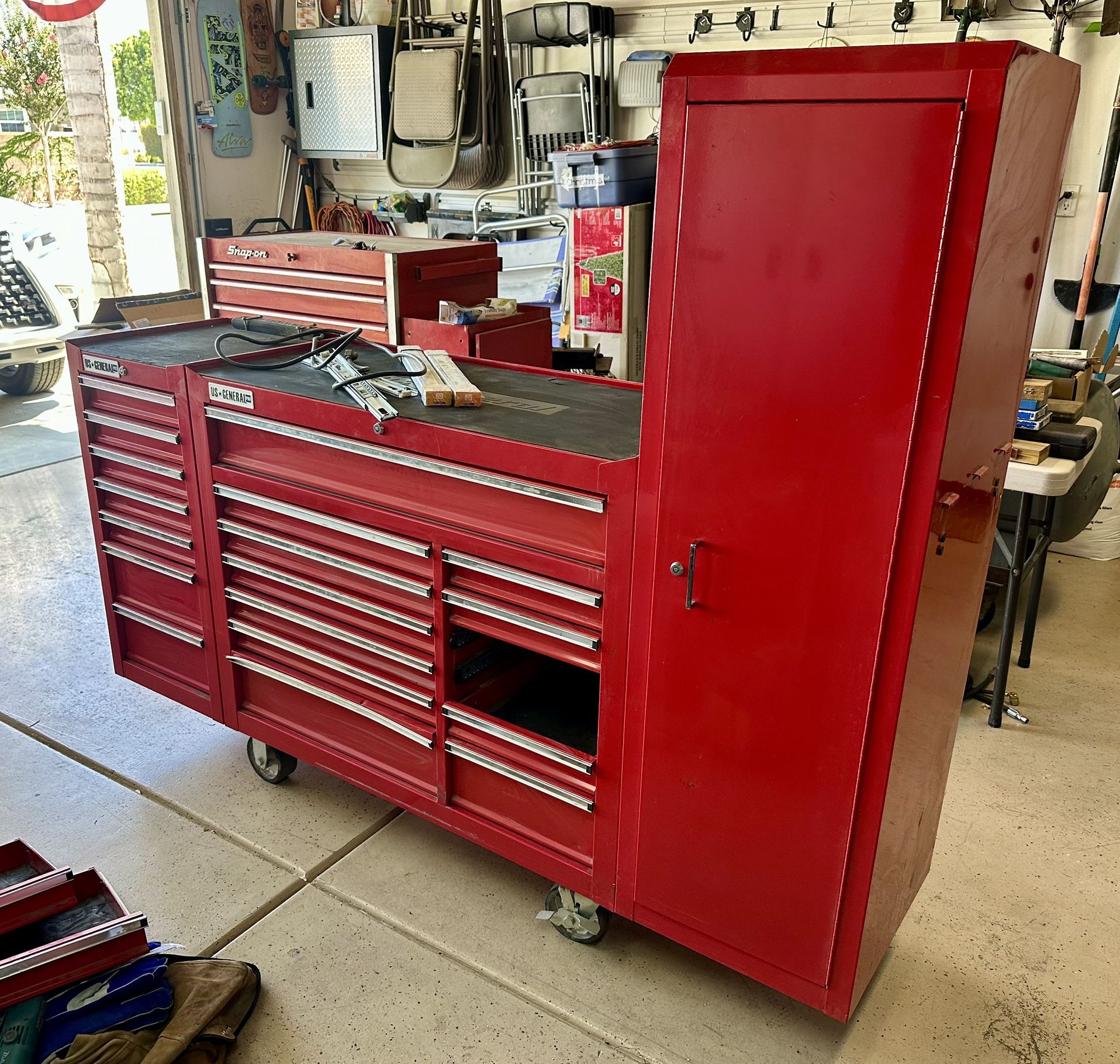 US General Rolling Cabinet/ Top Chest And End Cabinet