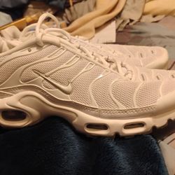 Nike Air Plus White Size 6