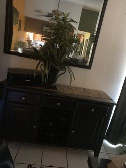 Set with table and mirror