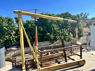 Heavy duty engine lift