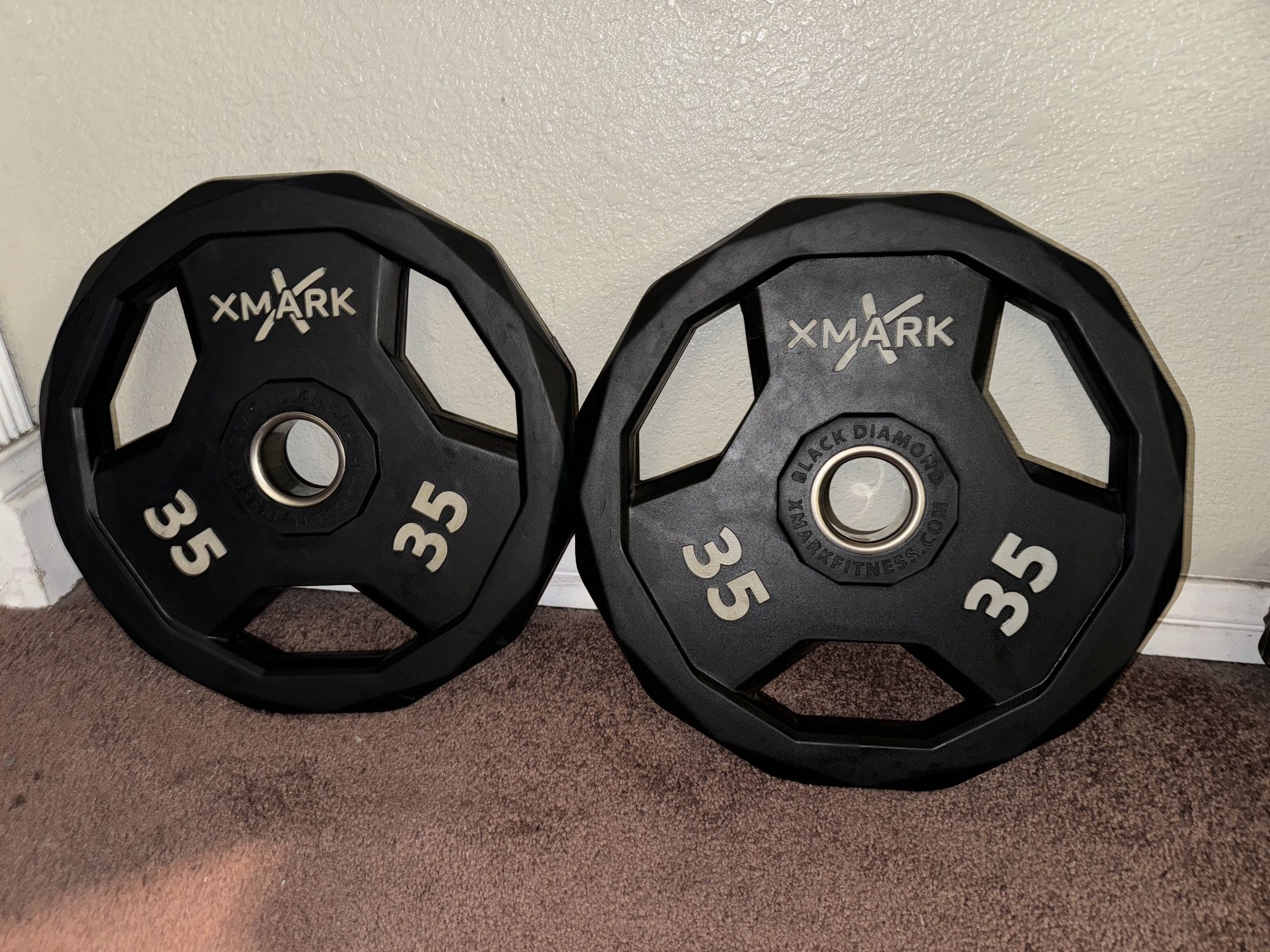 XMark Black Diamond Weight Plates 35 Lbs - Pair