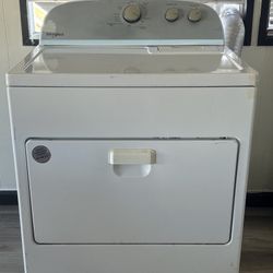  Whirlpool Dryer (Lightly Used)