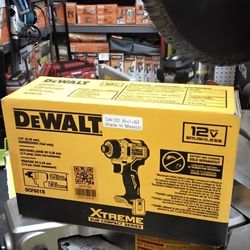DEWALT 12V MAX BRUSHLESS 1/4" SCREWDRIVER (TOOL ONLY)