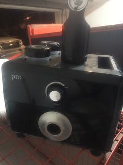 Fake Bake Tanning Machine & Spray Tent!!!! Everything works!!!! Missing the Hose can get on EBay!!!!! Worth $600 New!!!!! MAKE ME AN OFFER!!!!!