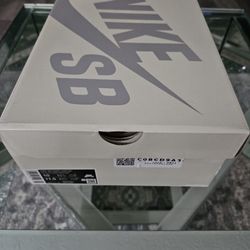 Nike Sb Dunk Low There Skateboards Size 10M Brand New Never Used 