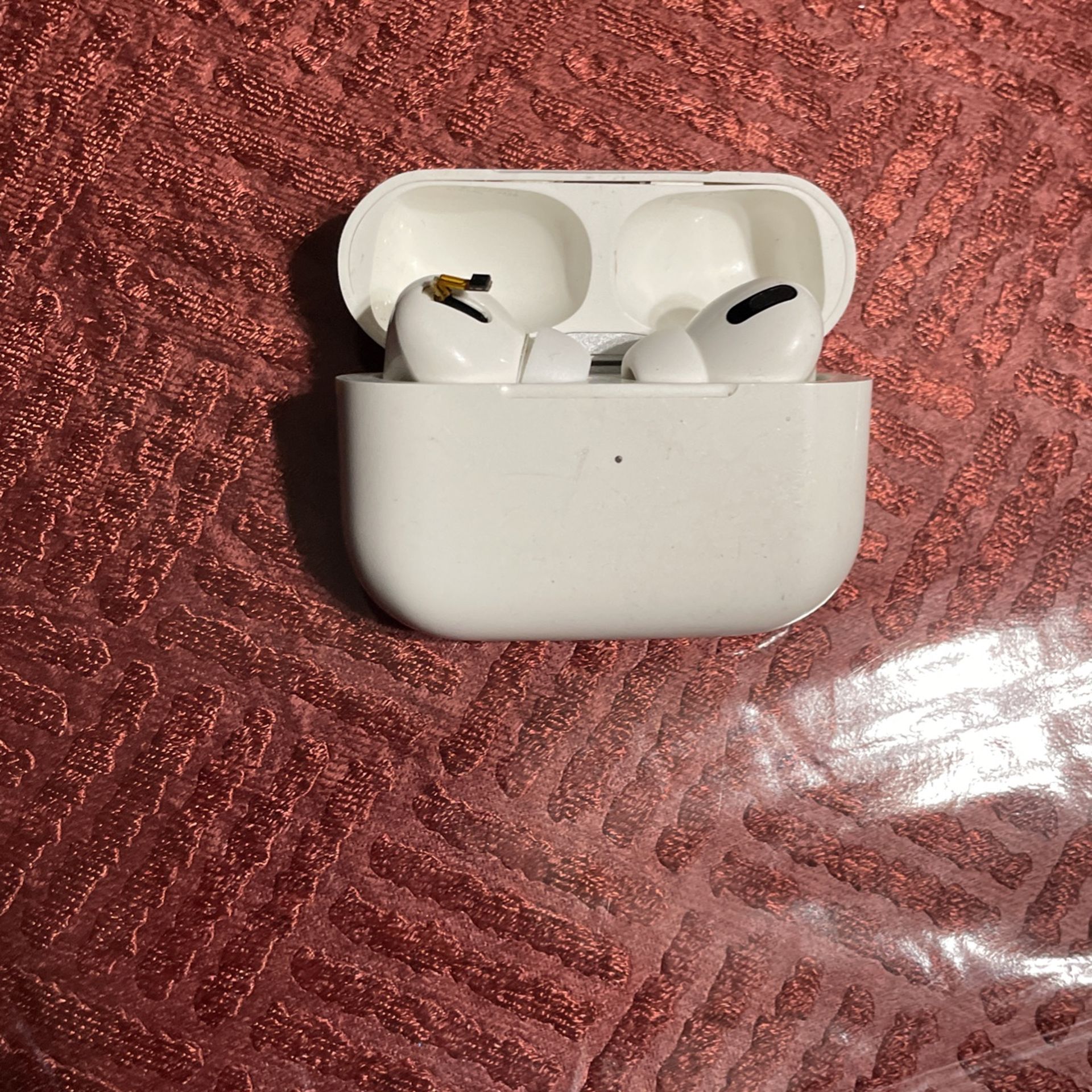 Airpod Pros for Sale in Chicago, IL OfferUp
