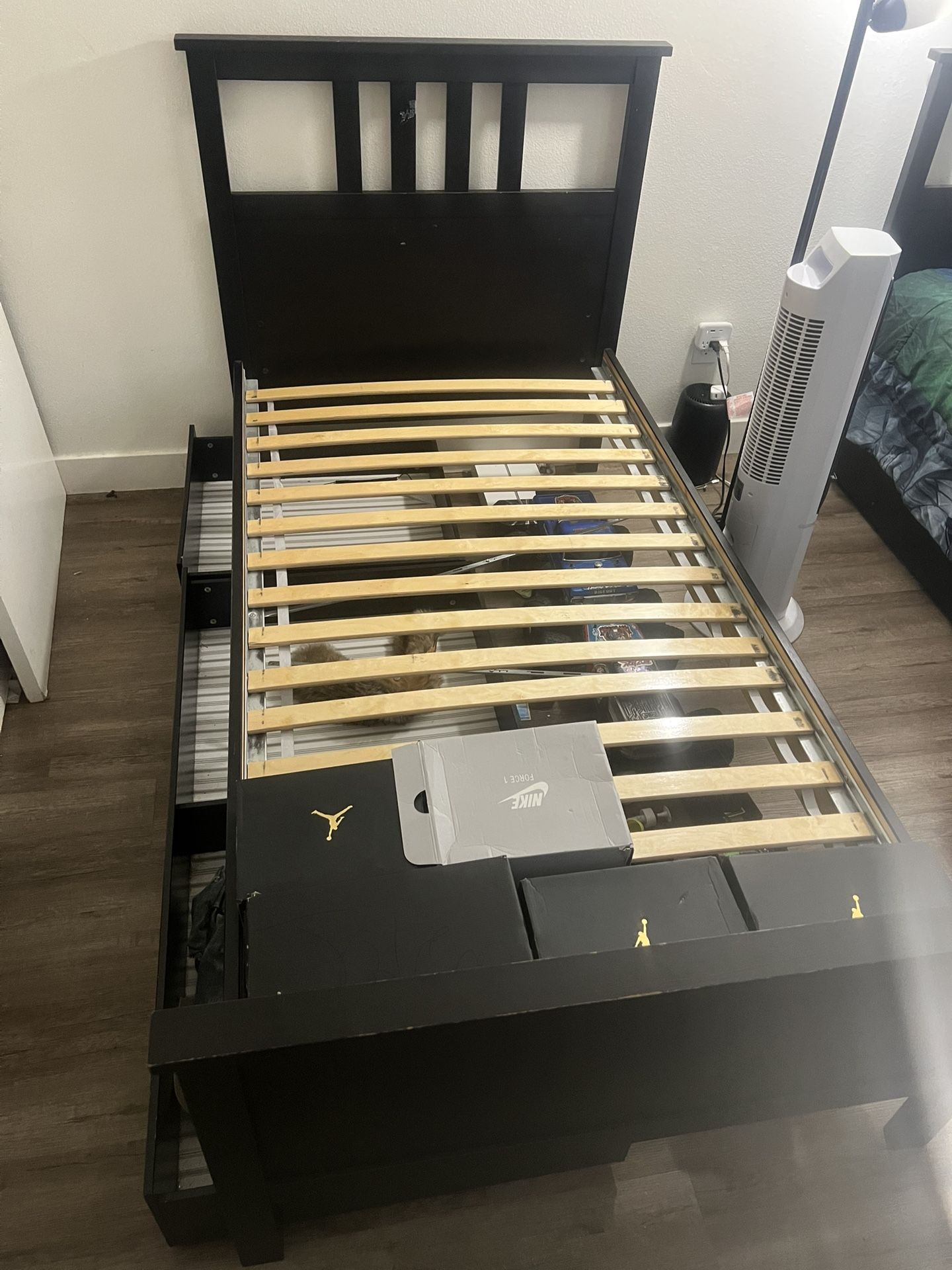 Twin Bed