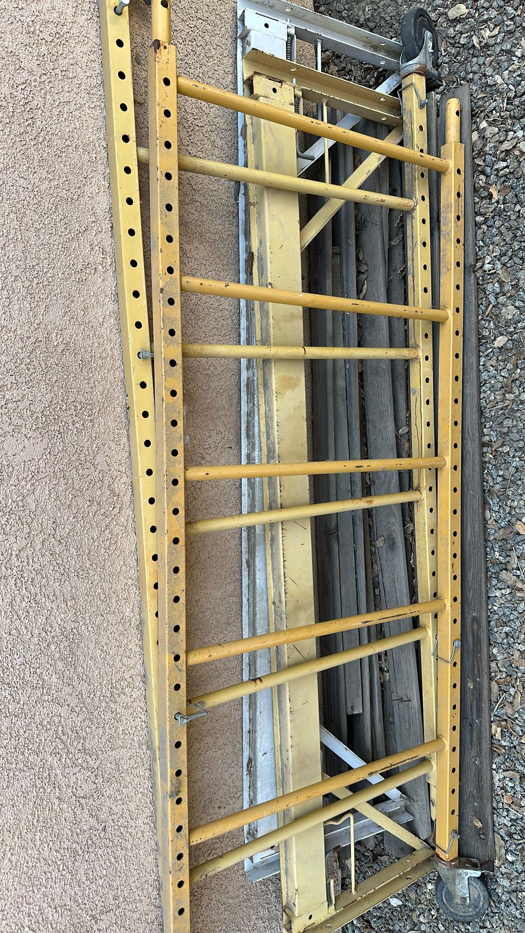 2’x6’x6’ Scafold Complete Set Used Works 165 Dls Hablo Español